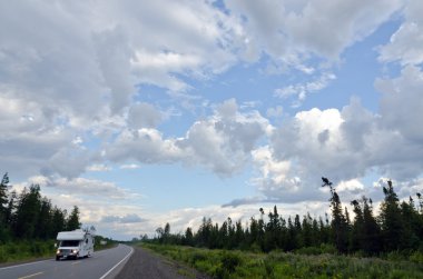 transcanada karayolu üstün göl kıyısı boyunca