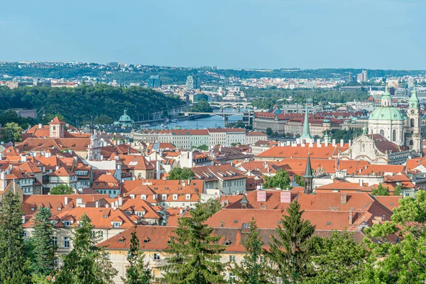 Praga Casa Ciudad Rojo Azulejos Vista Techo — Foto de Stock