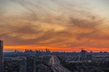 Toronto, Kanada 'da gün batımı manzarası.