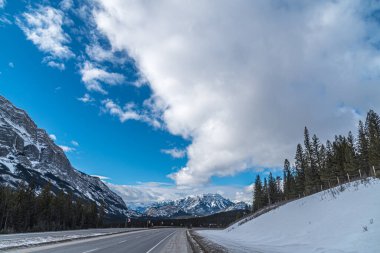 Banff Park 'taki Rocky Dağları, Alberta, Kanada