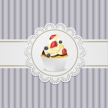 böğürtlen ve çilek cupcake