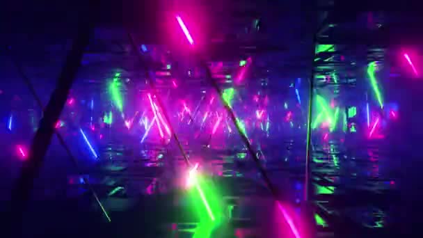 Mit bunten blinkenden Leuchtstoffröhren einen Korridor hinunter fliegen. Animation in Endlosschleife. — Stockvideo