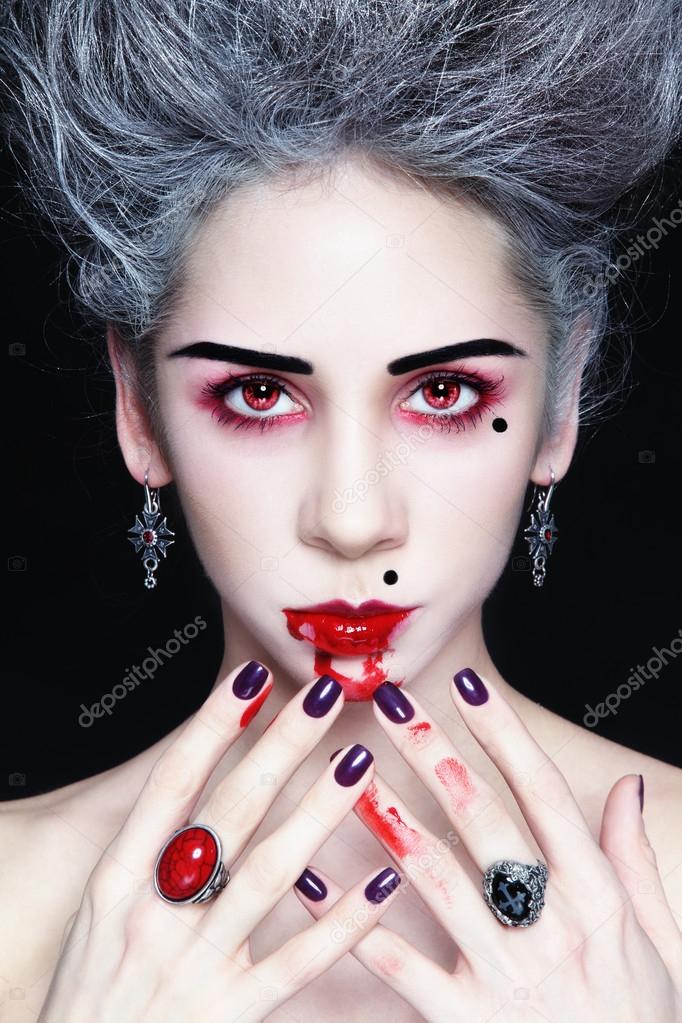 Lady vampire