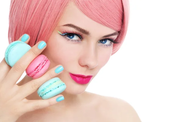 Girl with macaroons — Stock Photo, Image