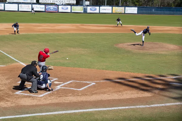 College baseball spel — Stockfoto