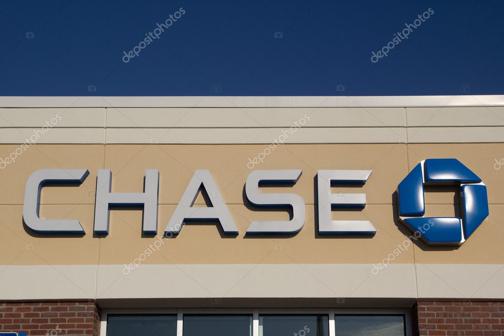 JACKSONVILLE, FL - MARCH 9, 2014: A Chase logo at a bank branch in Jacksonville. Chase bank is a US bank with more than 5,100 branches and 16,100 ATMs nationwide.