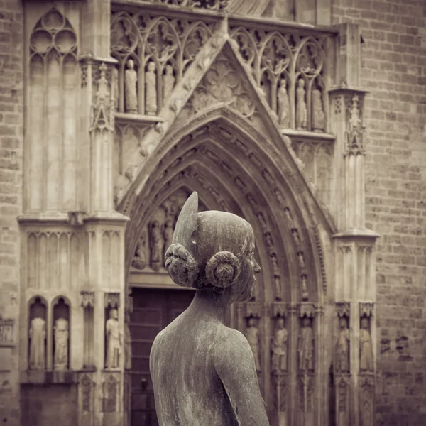 Plaza van de Maagd in valencia, Spanje — Stockfoto