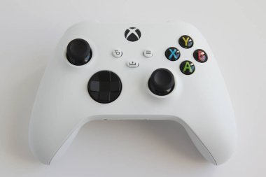 6 Haziran 2022: Xbox Xbox Oyun Konsolu için Beyaz Xbox Denetleyici.