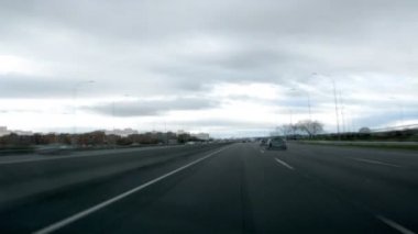 Yine de şehir, zaman atlamalı hızlandırmak