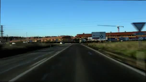 Condução em rodovia dia lapso de tempo — Vídeo de Stock