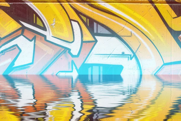Abstrakt färgglad graffiti spegelbild i vattnet — Stockfoto