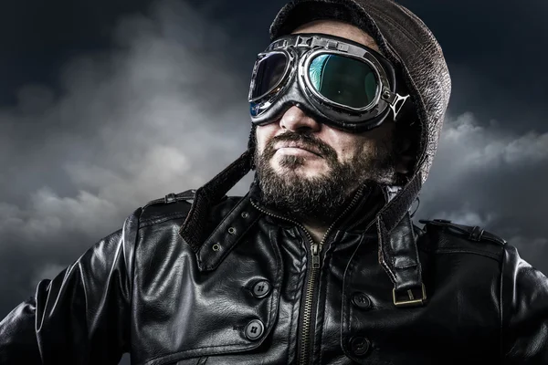 Aviator with glasses and vintage hat with proud expression — Stock Photo, Image