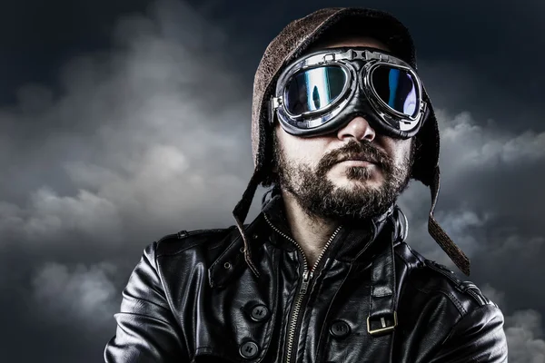 Pilot with glasses and vintage hat with proud expression — Stock Photo, Image