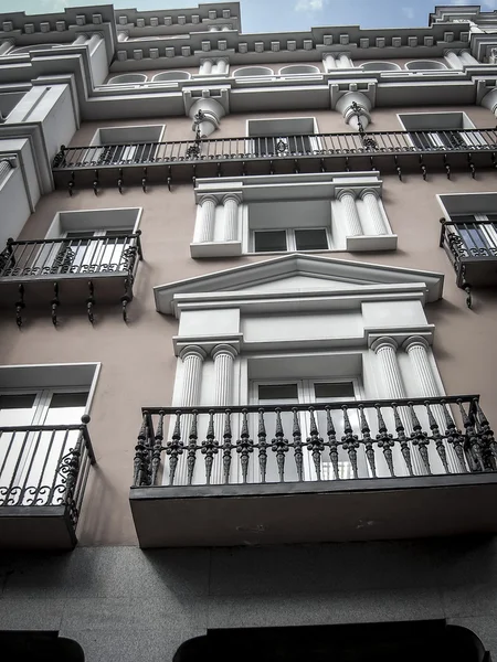 Gran via, street i madrid, huvudstad i Spanien, Europa. — Stockfoto