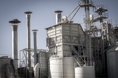 depolama rafineri, boru hatları ve kuleleri, ağır sanayi genel bakış