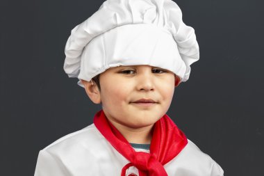 küçük çocuk sağlıklı gıda hazırlama