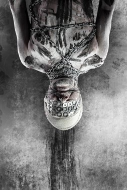 köle kavramı, insan zincirleri ile