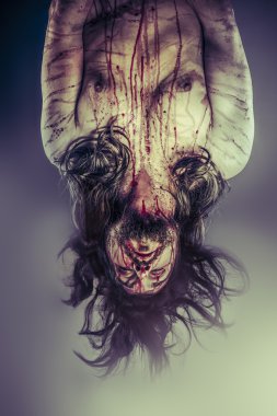 erkek model asılı