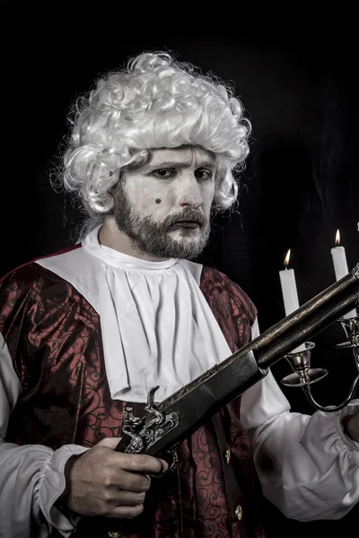 Musket en kaars, gentleman rococo tijdperk pruik — Stockfoto