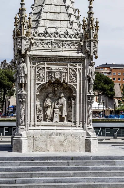 Cristobal Colon in Madrid, Spanien — Stockfoto