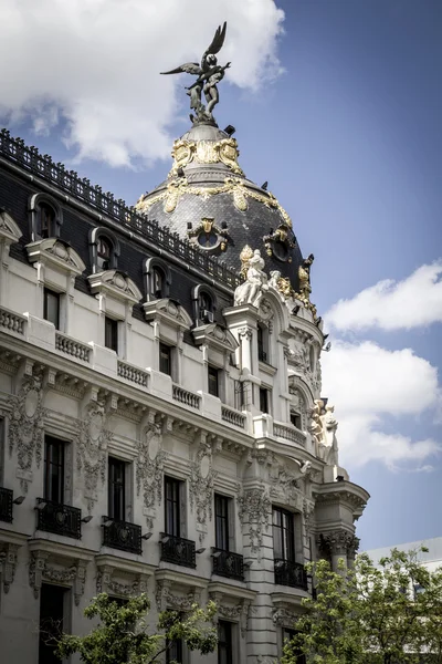 Bank i Madrid, Spanien - Stock-foto