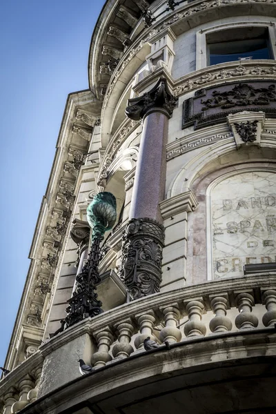 Τράπεζα στη Μαδρίτη, Ισπανία — Φωτογραφία Αρχείου
