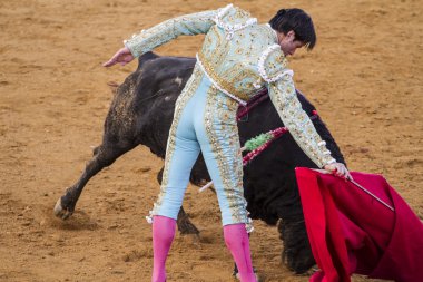 Jose antonio canales rivera, İspanyol Boğa güreşçisi.