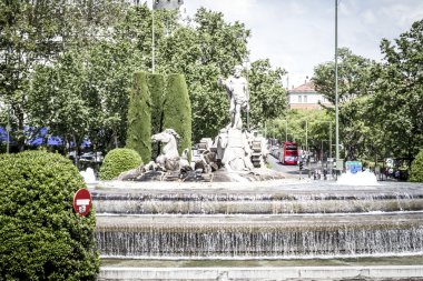 Madrid'da Neptün Çeşmesi