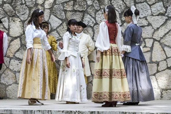 İspanyol klasik ve popüler dans