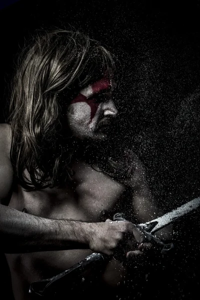 Savaşçı ile büyük kılıç — Stok fotoğraf