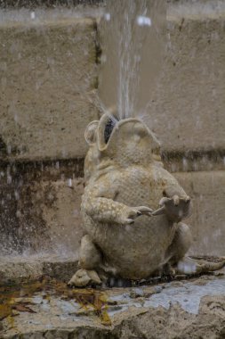 Dekoratif çeşmeler