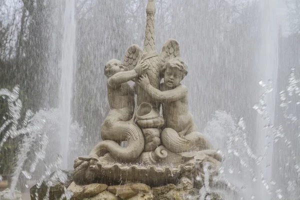 Zierbrunnen — Stockfoto