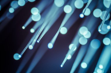 Fiber optik kablo