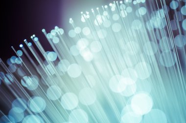 Fiber optik kablo