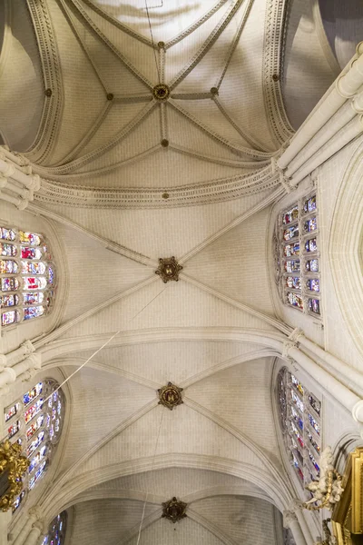 Innenraum der Kathedrale toledo — Stockfoto