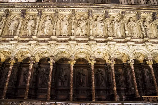 Innenraum der Kathedrale toledo — Stockfoto