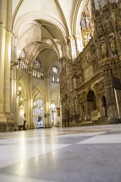 Интерьер кафедрального собора Толедо — стоковое фото