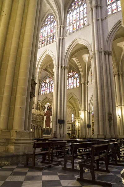 Innenraum der Kathedrale toledo — Stockfoto