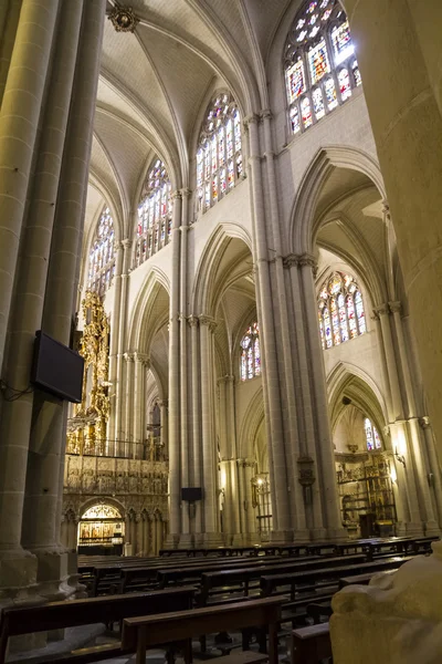 Interieur van de kathedraal toledo — Stockfoto