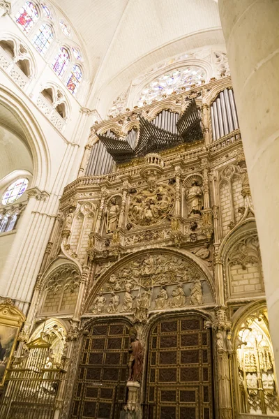 Belső tér a székesegyház toledo — Stock Fotó