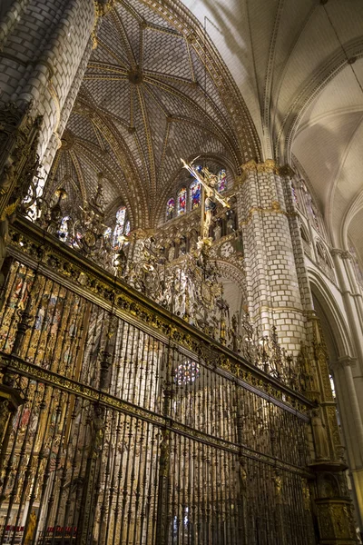 Interieur van de kathedraal toledo — Stockfoto