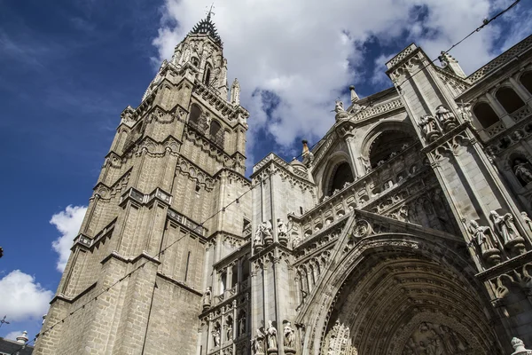 Facciata della Cattedrale di Toledo — Foto Stock