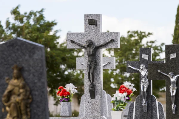 Jesus Christ on the cross in a cemetery — Stock Photo, Image