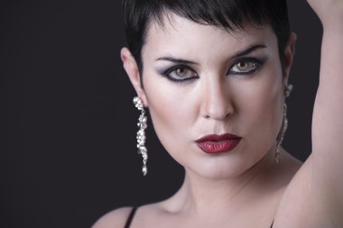 esmer güzel gümüş takı
