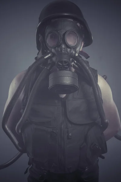 Man with black gas mask — Stock Photo, Image