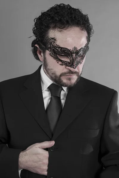 Homem de negócios misterioso com máscara — Fotografia de Stock