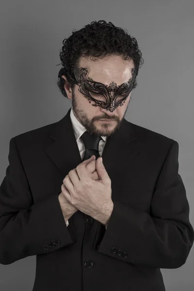 Homem de negócios misterioso com máscara — Fotografia de Stock