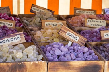 kutu çikolata ve şekerleme Dükkanı