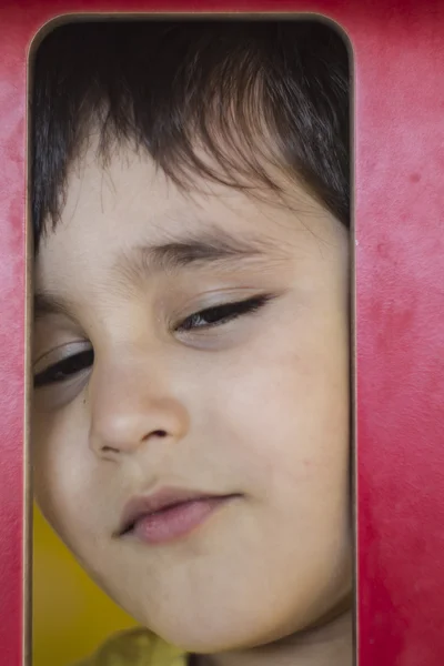 Niño en un parque — Foto de Stock