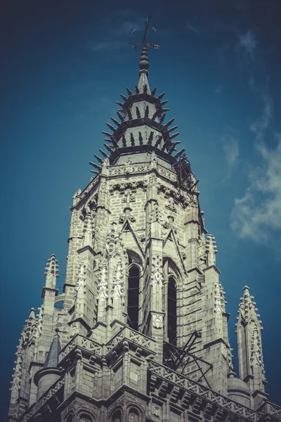 Věž katedrála v Toledu, Španělsko — Stock fotografie